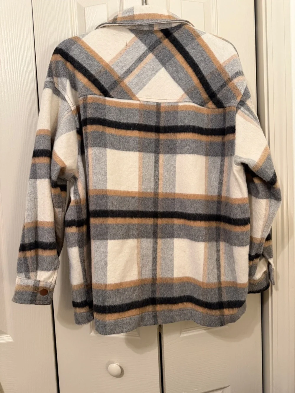 ZARA Plaid Shacket in Cream, Gray & Tan - Picture 2 of 5